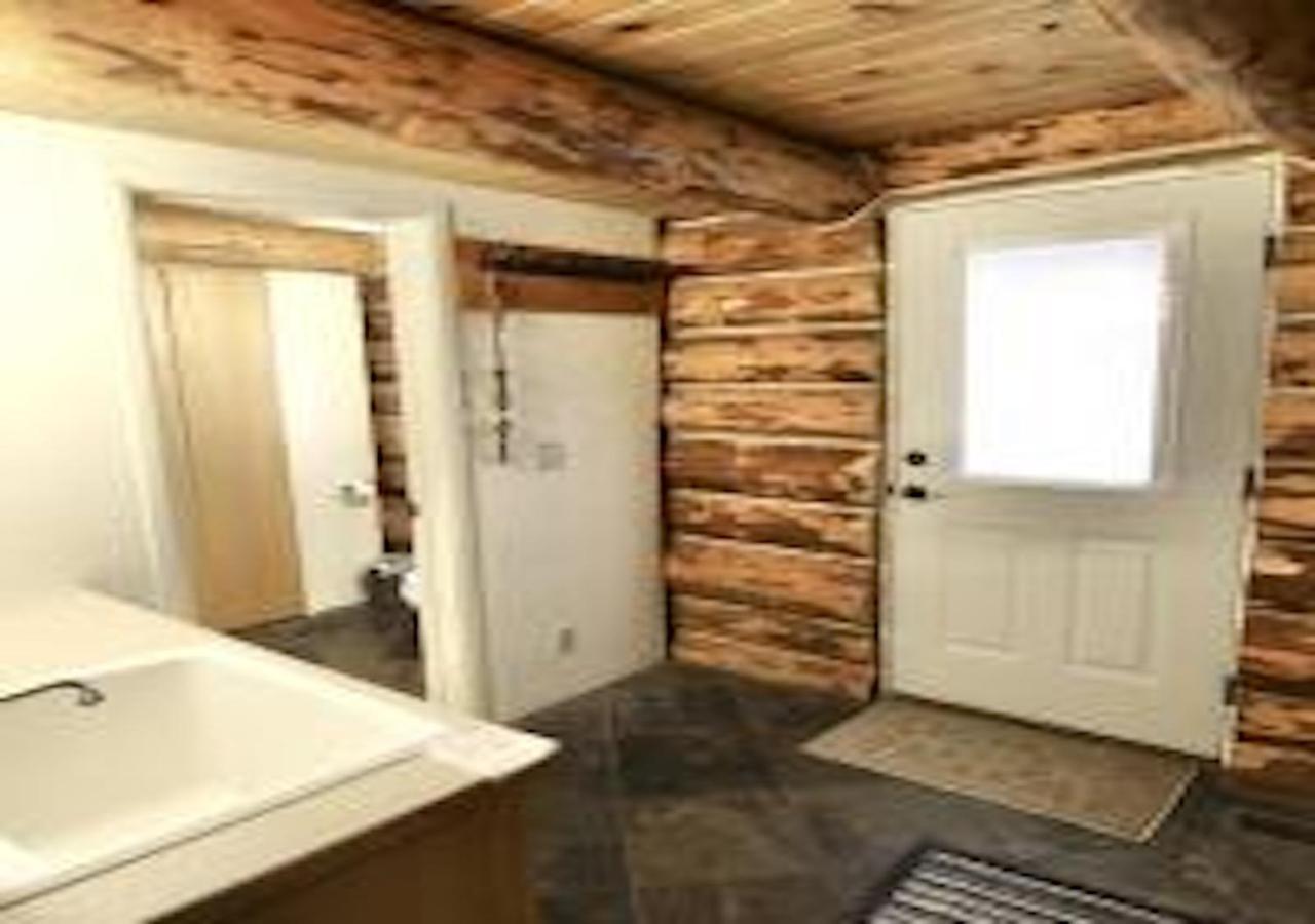 Log Haven In Blanding Villa Exteriör bild