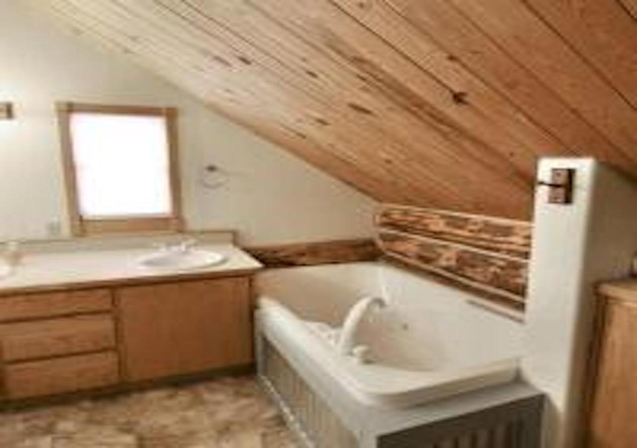Log Haven In Blanding Villa Exteriör bild