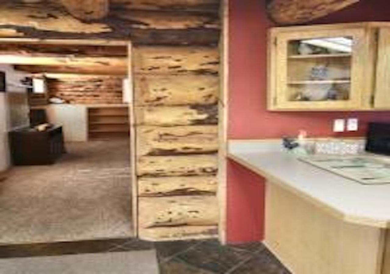 Log Haven In Blanding Villa Exteriör bild